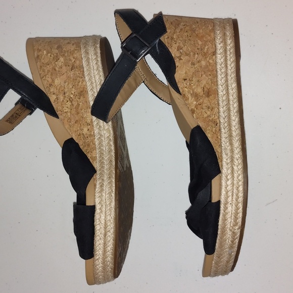 UGG Joslyn Espadrille Wedge Sandal | Black | Size 10 - Picture 6 of 12